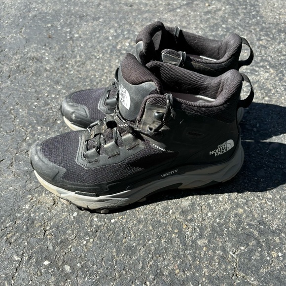 The North Face Hiking Boots - Picture 3 of 8